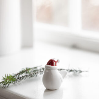 Elin- mellan röd dekoration